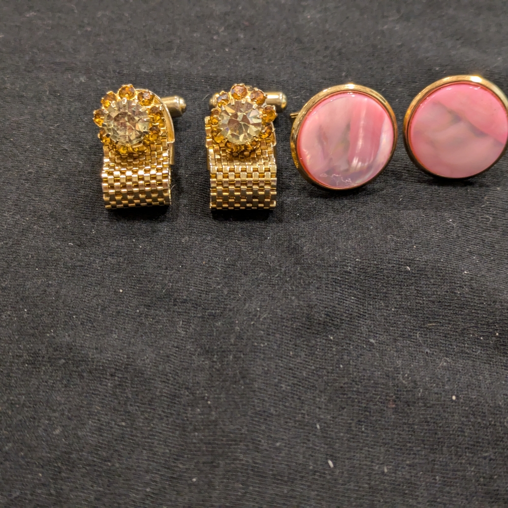 Vintage Men's Accessories Set Of 2 Pairs With Light Pink And Yellow Cabochon Cuf